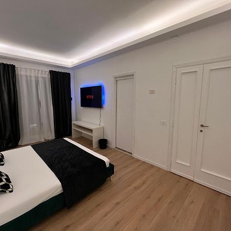 Luxury Suite Rialto โรม ภายนอก รูปภาพ